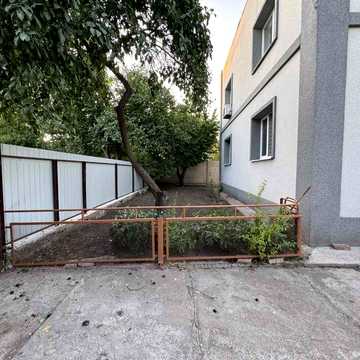 Продаж будинку зі всіма зручностями