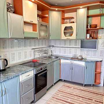 2к. квартира з ремонтом і меблями. Площа 64м²