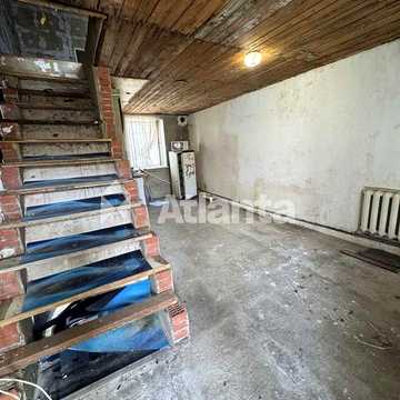 До продажу надійшла дворівнева квартира на землі на Фонтані, вулиця Семінарська.
