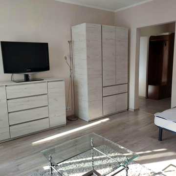 Без % ! Продаж 1 кімнатної квартири в центрі міста .
