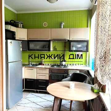 Генерала Алмазова вул. (Кутузова), 9