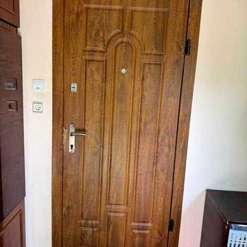 продам квартиру з власним двором