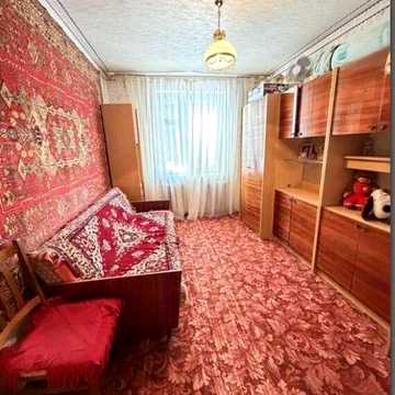 В продажу 3 кімнатна квартира в житловому стані