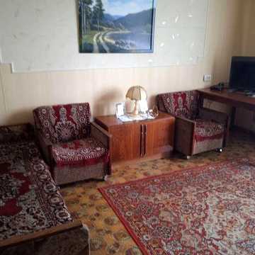 Сдам трьохкімнатну квартиру чисту