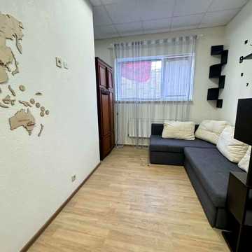 Тищенка вул., 21-Б