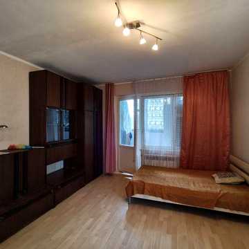 Сдам 1-ую квартиру Черёмушки ул.Варненская/ул.Инглези 7000грн на длительный срок без выселения на лето