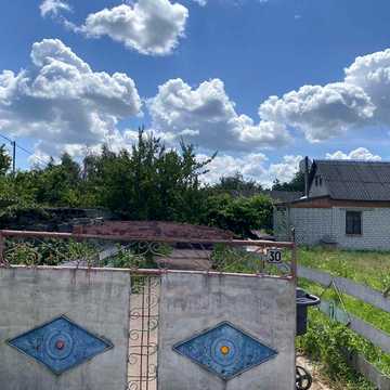 Продам окремий будинок в Черняхові