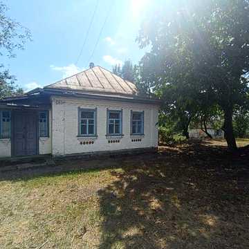 Будинок, з ділянкою 32 сот. м. Золотоноша.