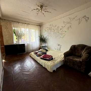 Продам 2 кім квартиру просп Поля