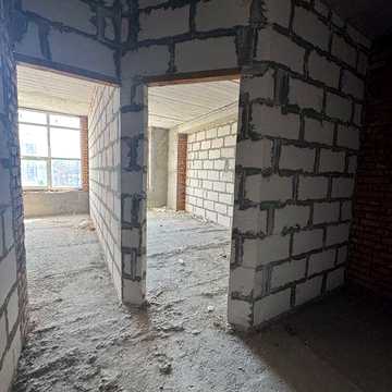 Продаж 1к квартири, Центр, н/б, без ремонту.