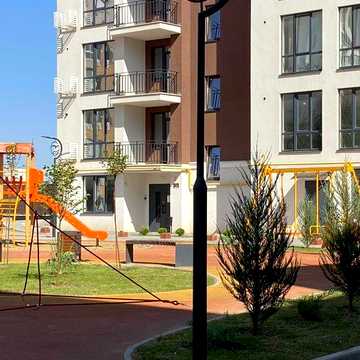 1-кім квартира в зданому будинку з червоної цегли з ГАЗОВИМ КОТЛОМ, Сахарова