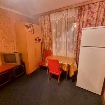 Зодчих вул., 80