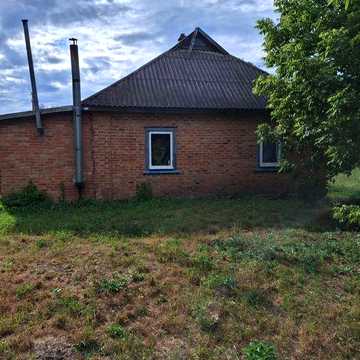 продам приватизованих будинок у селі Полтавської обл