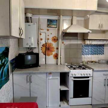 продається двух кімнатна квартира в приватному секторі