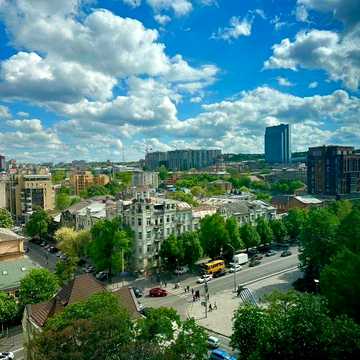 Продам квартиру в центре новострой/Правый берег/Центр