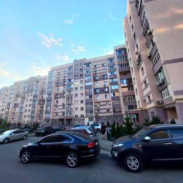 Можно всех,  свободна! Сдам 2 к.кв Новые дома, Коммунальный рынок, ЖК Ньютона, ул. Ньютона 98