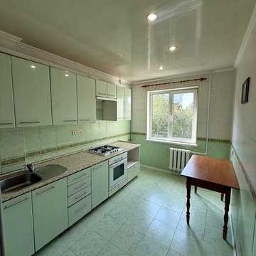 Продам 3 кімнатну квартиру по вул. Шевченка