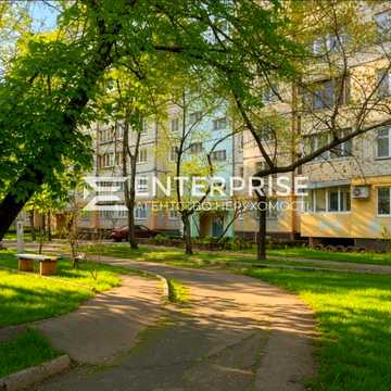 Продаж 3-к. квартири вул.Микільсько-Слобідська метро Лівобережна
