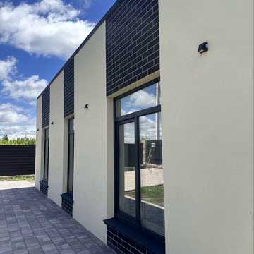Продам  БЕЗ КОМІСІЇ новий будинок з ремонтом 80 км від м. Києва