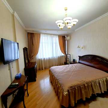 Лесі Українки бульв., 7-Б
