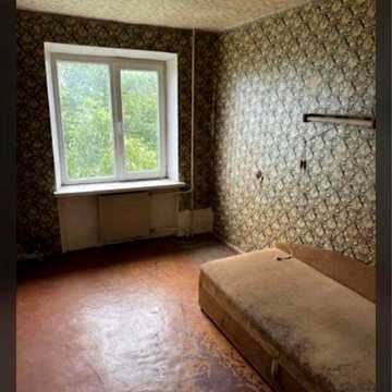 3-кімн. квартира, 4-й поверх, район Кірово. Електроопалення.