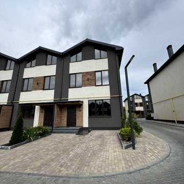 Таунхаус Авангард / Котедж / Будинок / Harmony Development / Власник