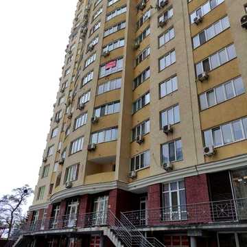 Здам 3 к.квартиру Голосіївський р-н Максимовича.  Метро Васильківська- 6 хв.