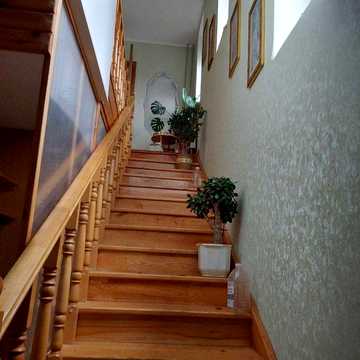 Будинок 180 м², 3 окремі квартири, ліс, озеро, Круглик