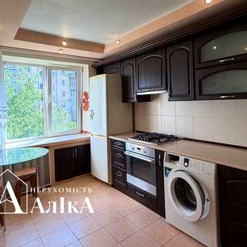В продажі 2-кімнатна квартира на мікрорайоні