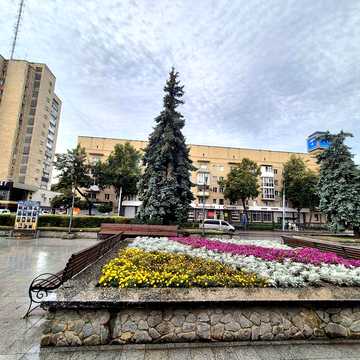 Здається 3-х кім квартира в самому Центрі міста вул. Перемоги 3, меблі,техніка, вільна