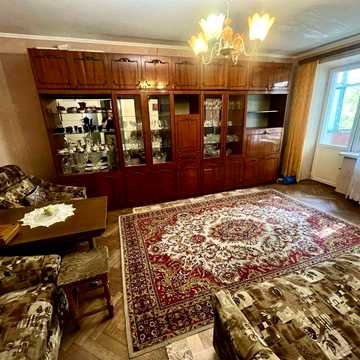 Черемушки, вулиця Мельника, 3 кімнати, власник