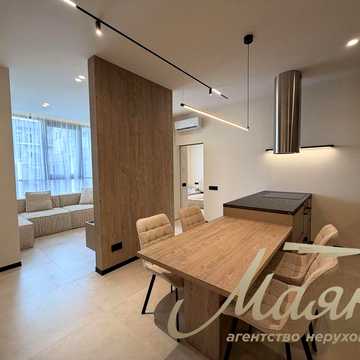 Продаж 2-кімнатної квартири в ЖК Delmar, вул. Верхогляда (Драгомирова) з новим дизайнерським ремонтом у преміальному житловому комплексі "Delmar"