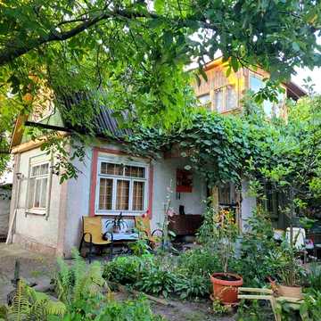 Дачний будинок с земельною ділянкою .  Садова 59, Осокорки,  поряд озеро