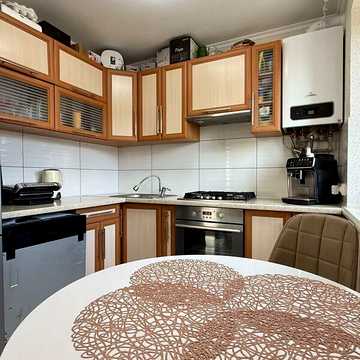 Продаж 3к Квартира П. Орлика (Пилипа Орлика) вулиця