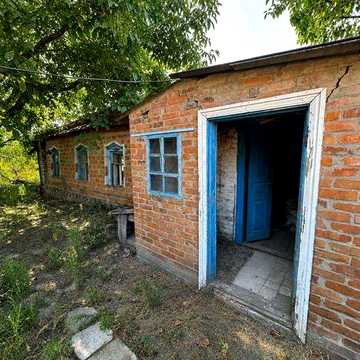 Продаж будинку з окремою територією в Ромнах, без комісії