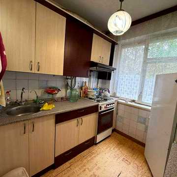 Продаж 2-кімнатної квартири вул. Новомістенська (р-н 10 школи)