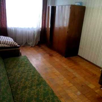 Здається велика кім. проживання без власника.
