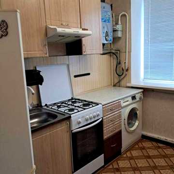 Продається  двохкімнатна квартира в м.Миргород