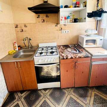 Продам центр 1-но кімнату квартиру  у м.Новий Розділ.