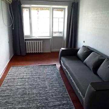 Довгострокова аренда, 1 ком квартира, центр Космоса (Комунарский район)