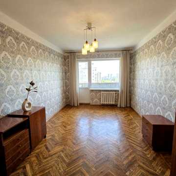 продаж 1-кімнатної квартири лісний масив ул.мілютенко 11б