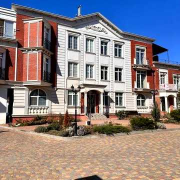 В продаже квартира на Львовской