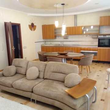 Оренда 4-кім квартира центр Вишиваного