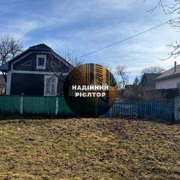 Будинок + 24сот. під забудову, спокійний куточок. с. Валява