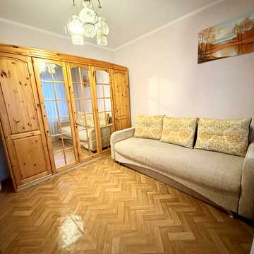 Червоної Калини просп. (Володимира Маяковського), 40