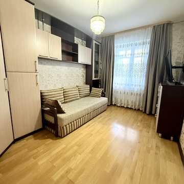 Миколи Закревського вул., 71