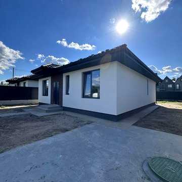 Продам просторий одноповерховий будинок у Білогородці біля лісу! Газ, затишна локація, комфортне планування та власна територія.