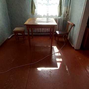 Здам в оренду пів будинку