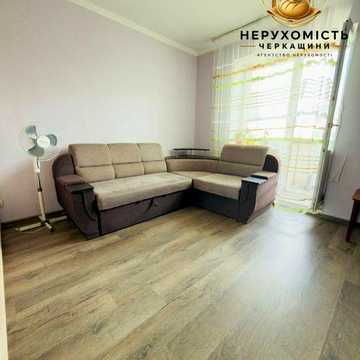 Продаж 2х-кімнатної квартири Митниця