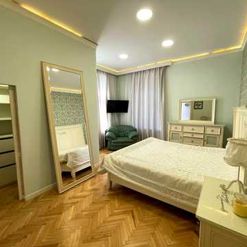Кирила і Мефодія вул., 7